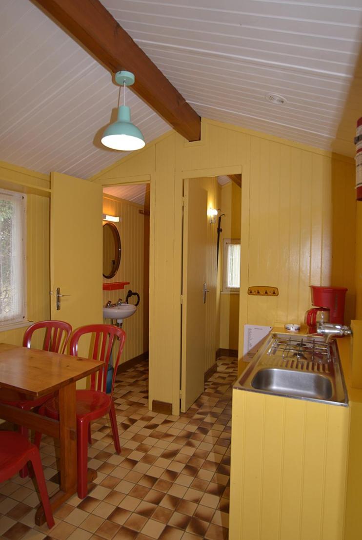 Camping La Rouviere Les Pins Vagnas Buitenkant foto